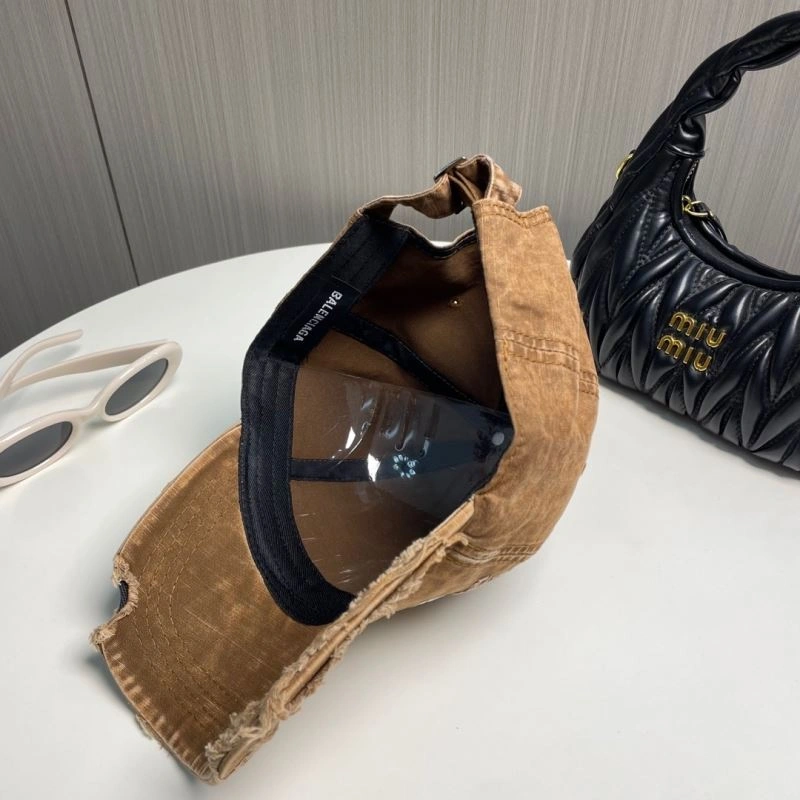 Balenciaga Caps Resilient 260698