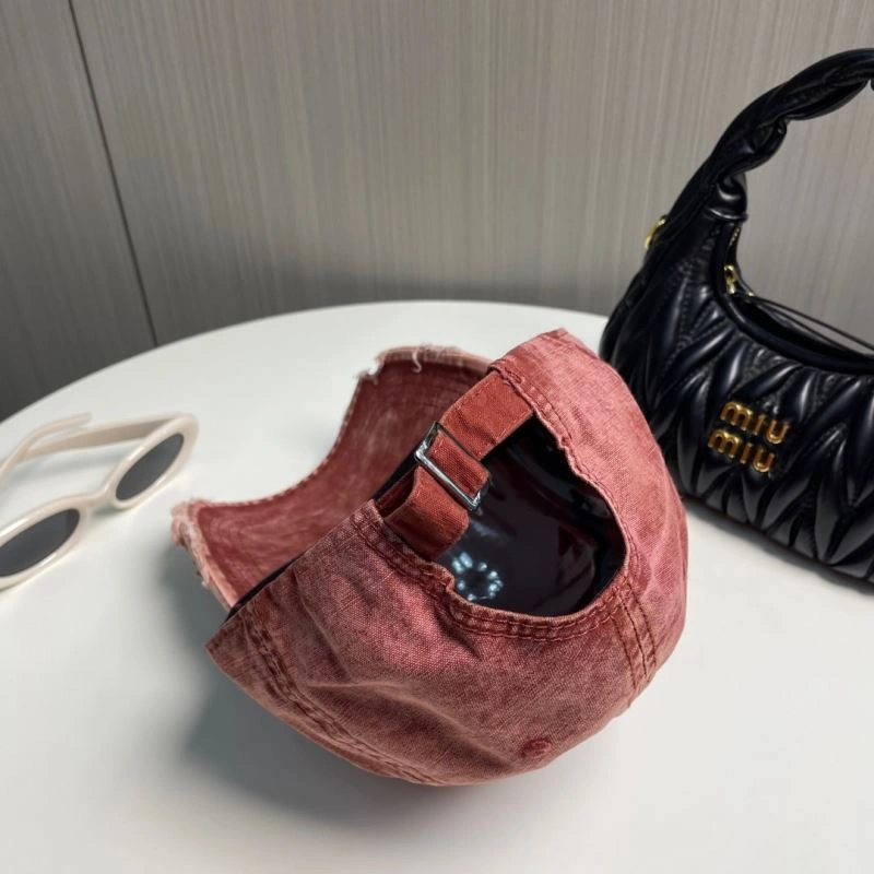 Balenciaga Caps Elegant 260697