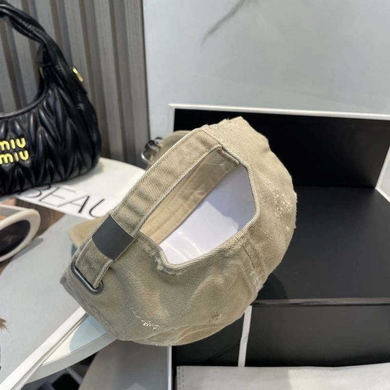Balenciaga Caps Youthful 260693