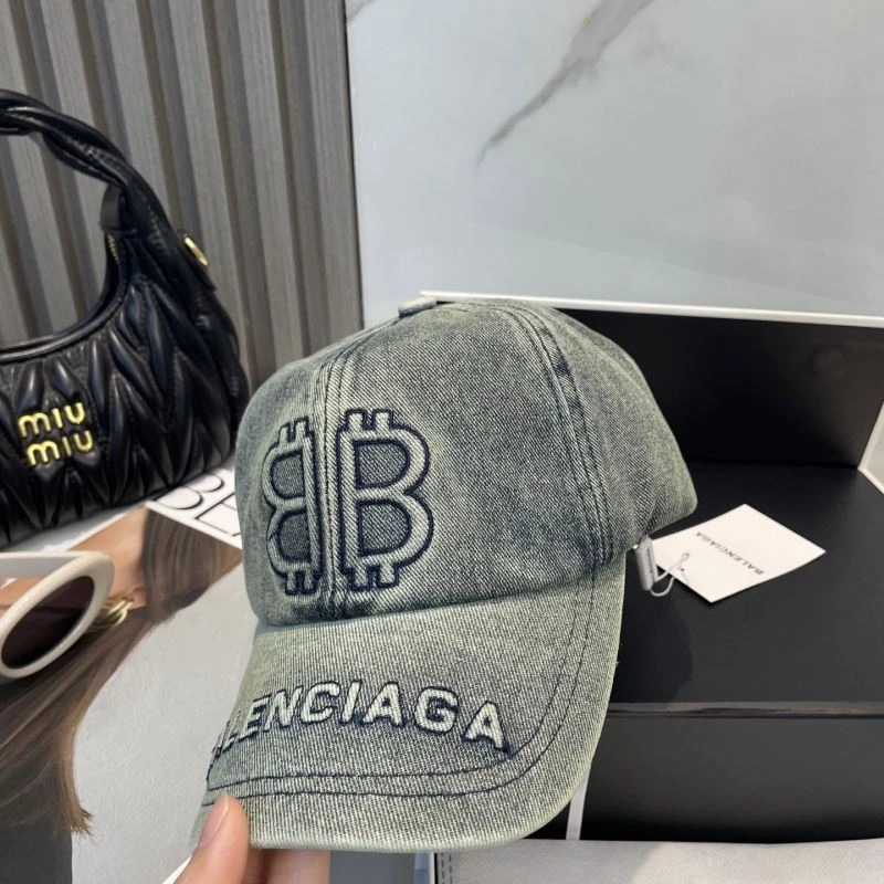 Balenciaga Caps AllSeason 260702