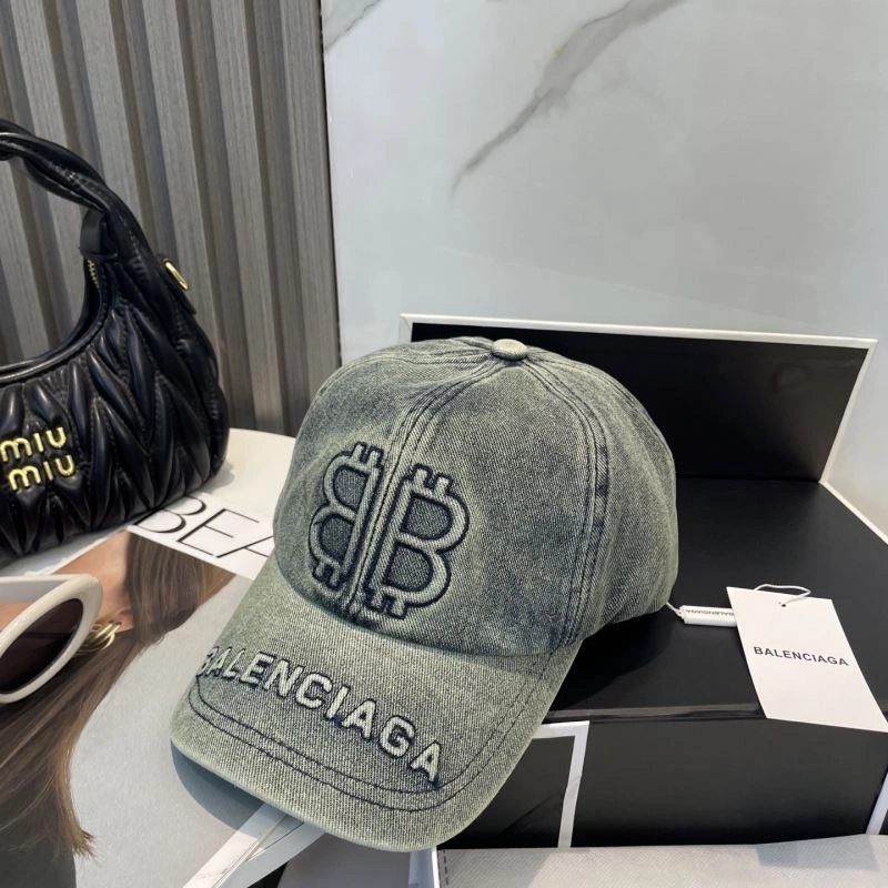 Balenciaga Caps AllSeason 260702
