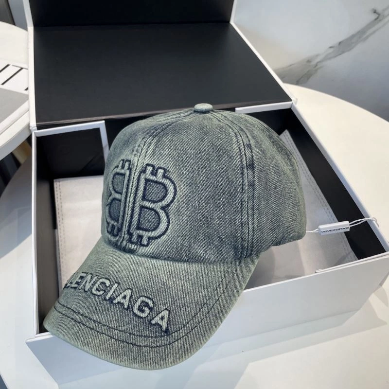 Balenciaga Caps AllSeason 260702