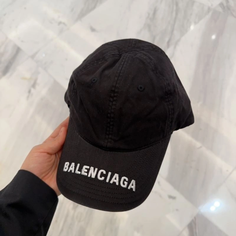 Balenciaga Caps Reliable 260696