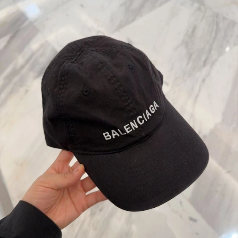 Breathable Balenciaga Caps 260685