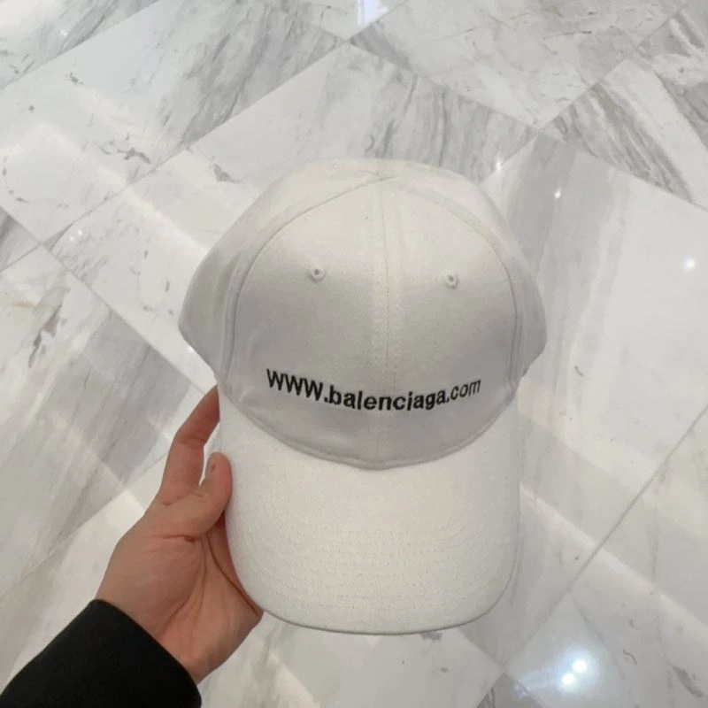 Balenciaga Caps ModernLook 260680