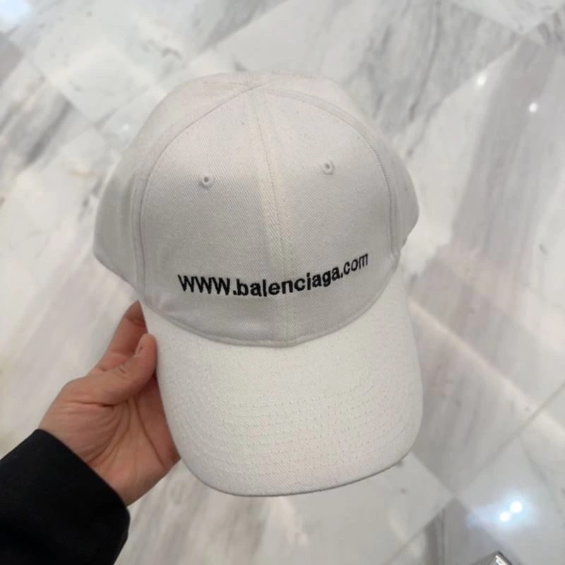 Balenciaga Caps ModernLook 260680