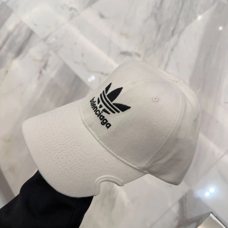 Sustainable Balenciaga Caps 260701