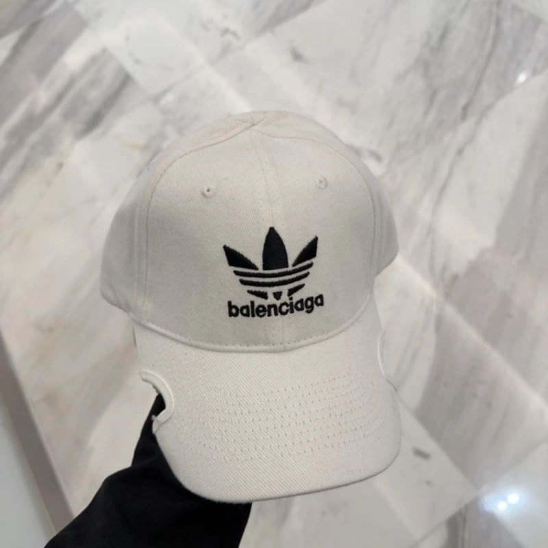 Sustainable Balenciaga Caps 260701
