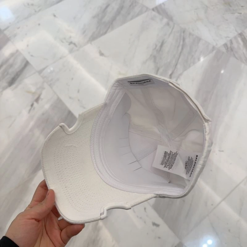 Sustainable Balenciaga Caps 260701