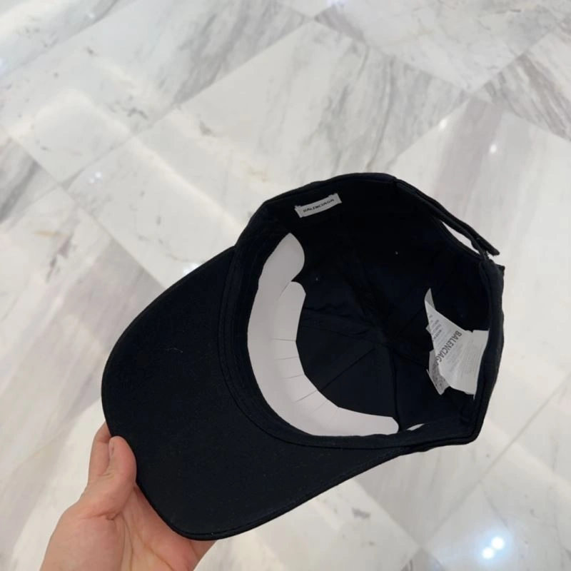 Vibrant Balenciaga Caps 260656