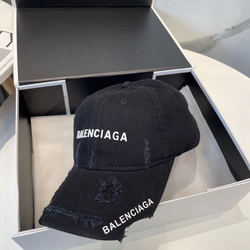 Balenciaga Caps Versatile 260650