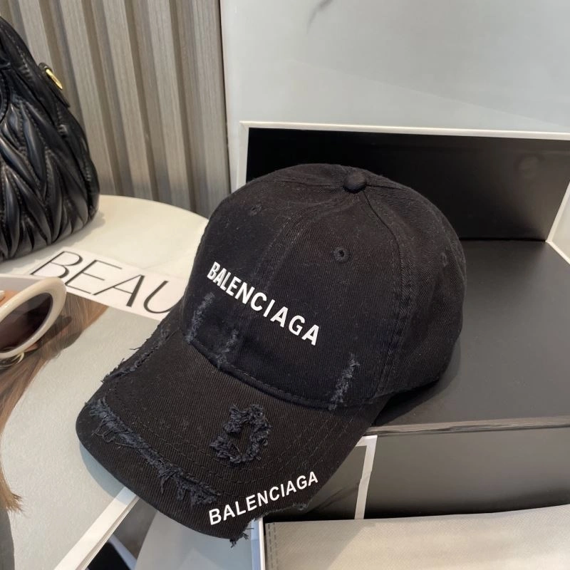 Balenciaga Caps Versatile 260650