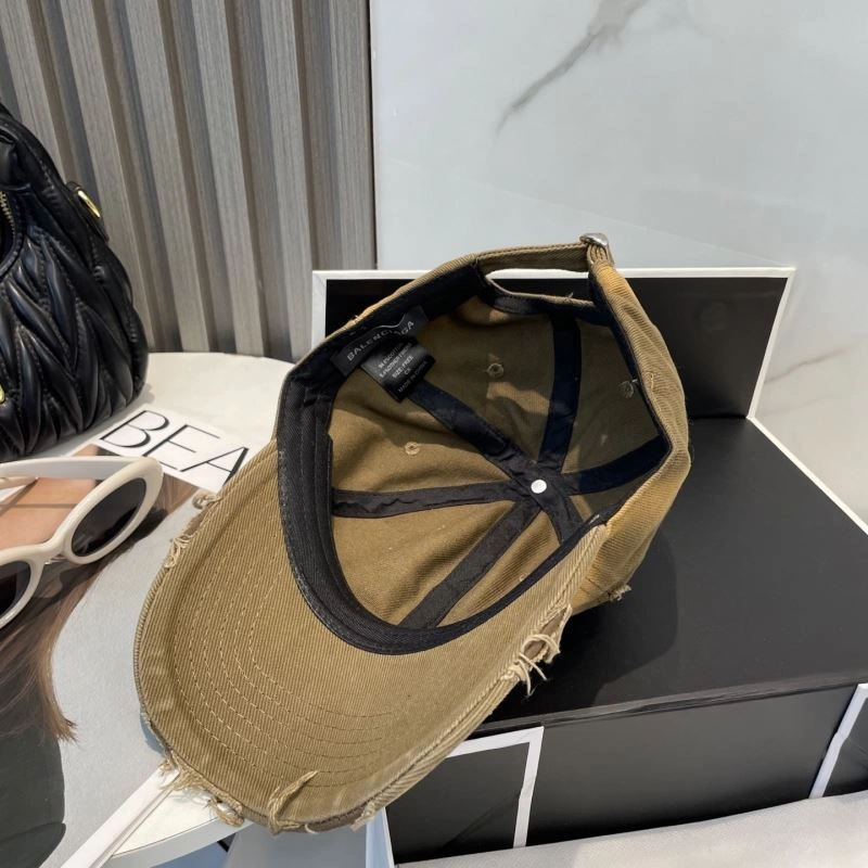 Modern Balenciaga Caps 260663