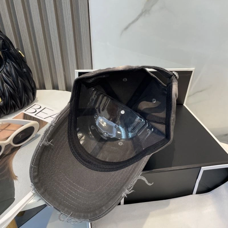 Balenciaga Caps Classic 260670
