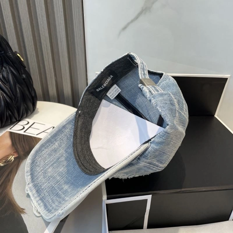 Fashionable Balenciaga Caps 260669