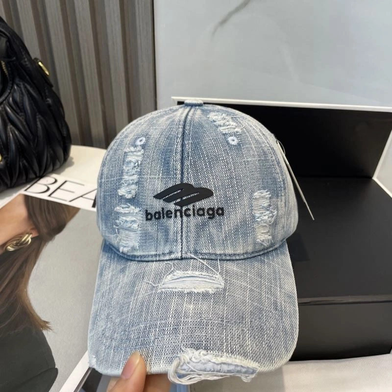 Fashionable Balenciaga Caps 260669