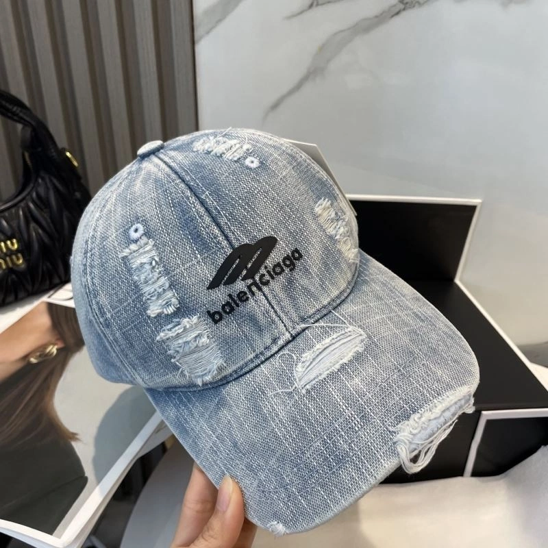 Fashionable Balenciaga Caps 260669