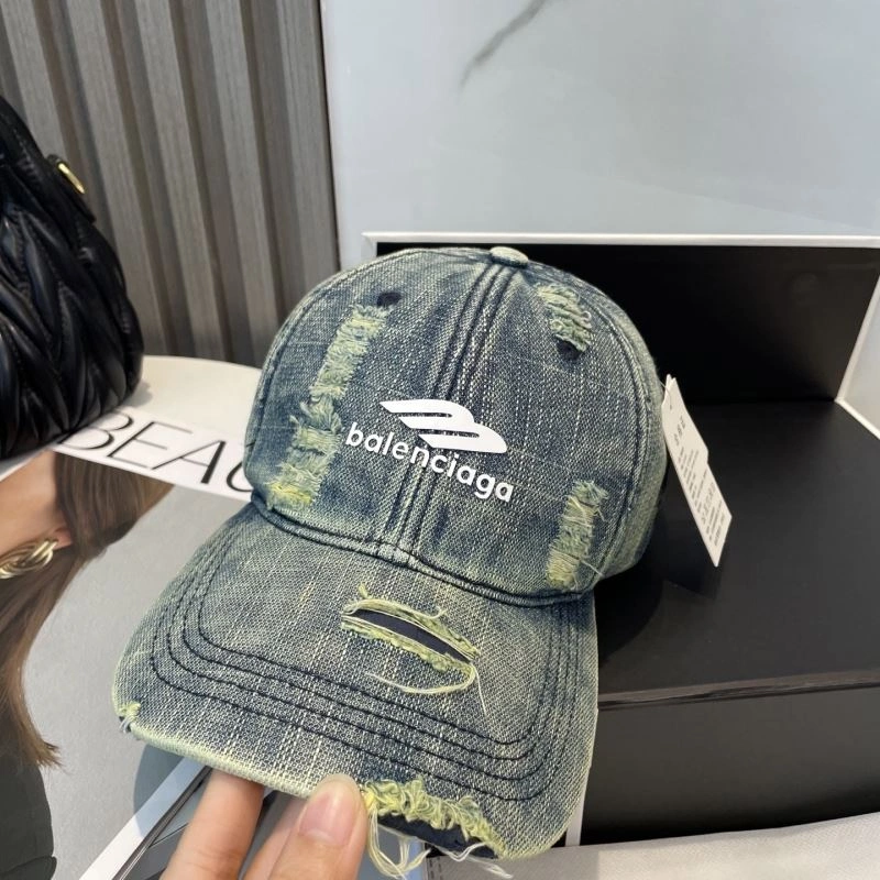 Balenciaga Caps AllSeason 260660
