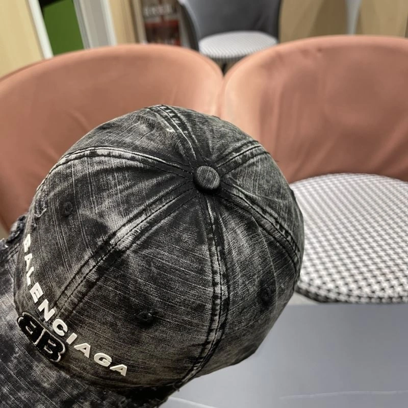 Balenciaga Caps Versatile 260607