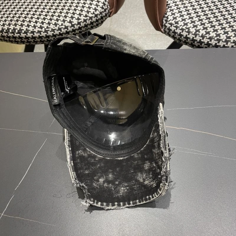 Balenciaga Caps Versatile 260607