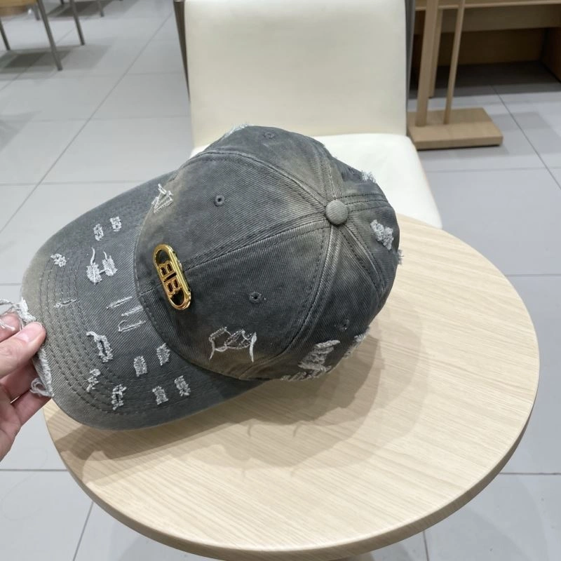 Balenciaga Caps Efficient 260603