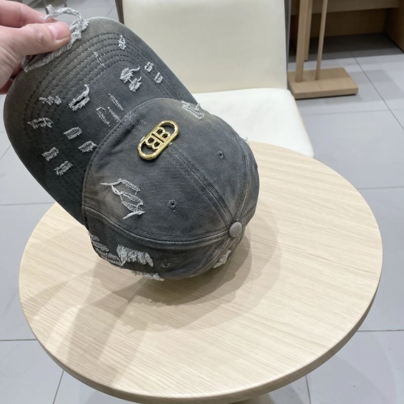 Balenciaga Caps Efficient 260603