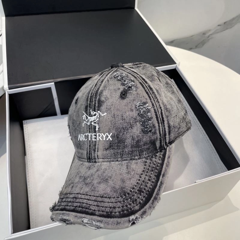 Balenciaga Caps Bright 260597