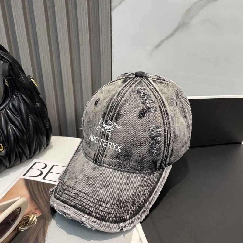 Balenciaga Caps Bright 260597
