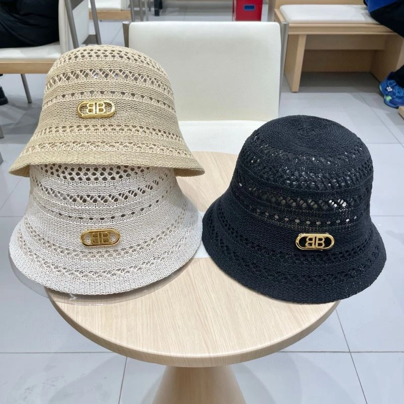 Modern Balenciaga Caps 262601