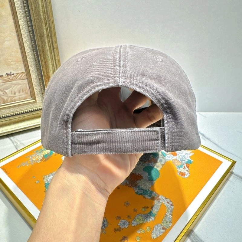 Balenciaga Caps Versatile 262590