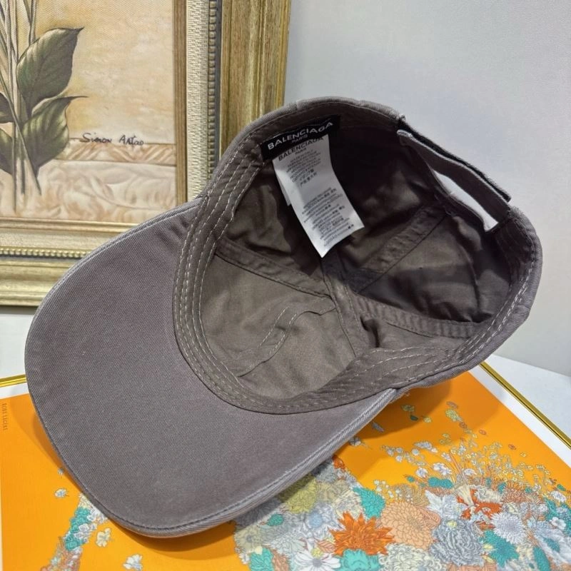Balenciaga Caps Versatile 262590