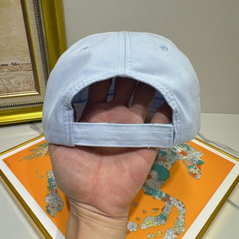 Balenciaga Caps Sleek 262591