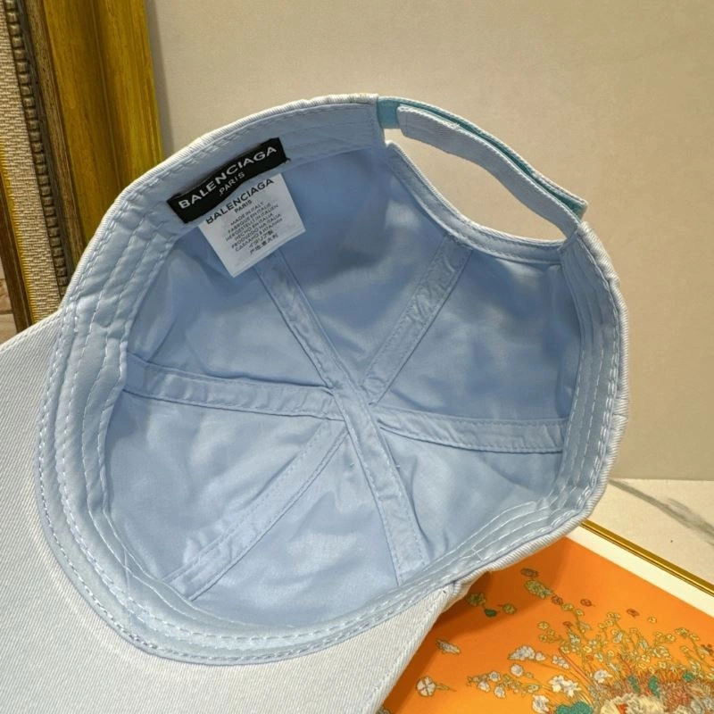 Balenciaga Caps Sleek 262591