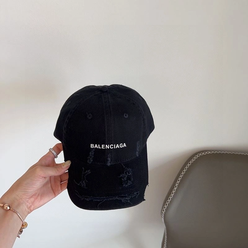 Balenciaga Caps Youthful 262577