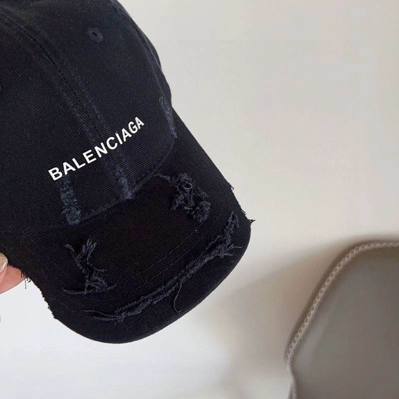 Balenciaga Caps Youthful 262577