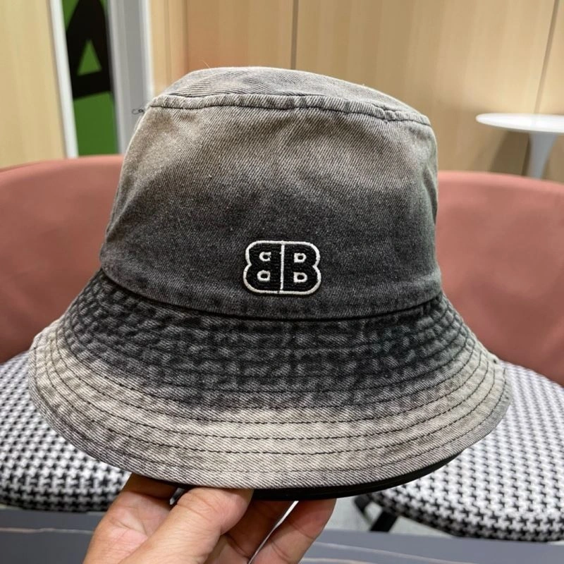 Balenciaga Caps AllSeason 262570