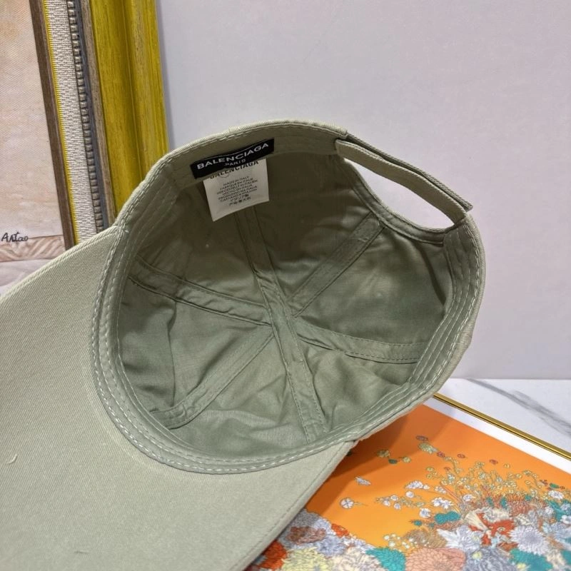 Versatile Balenciaga Caps 262563