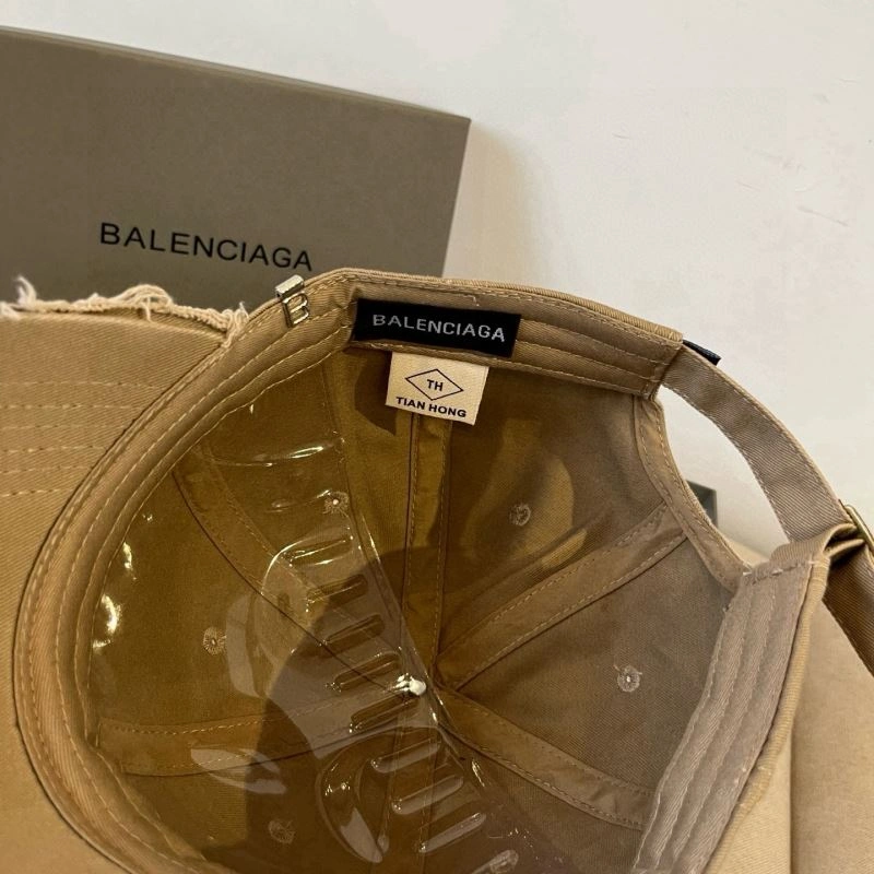 AllSeason Balenciaga Caps 262557