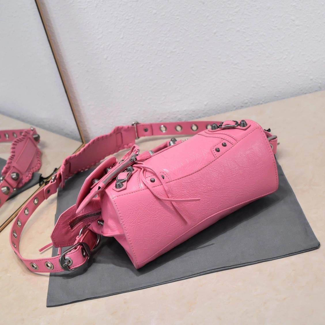 ZeroBulk Balenciaga Cherry Blossom Neo Cagole Motorcycle Bag 60982