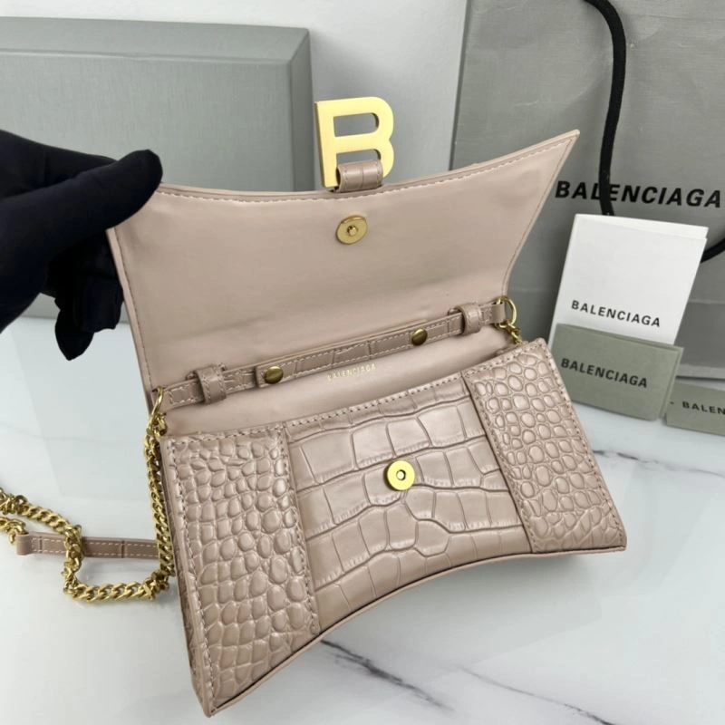 Balenciaga  Hourglass Chain Crossbody Bag in Cowhide Leather Sleek 78641