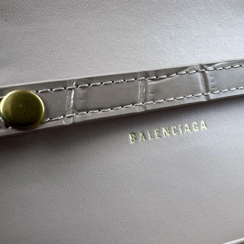 Balenciaga  Hourglass Chain Crossbody Bag in Cowhide Leather Sleek 78641