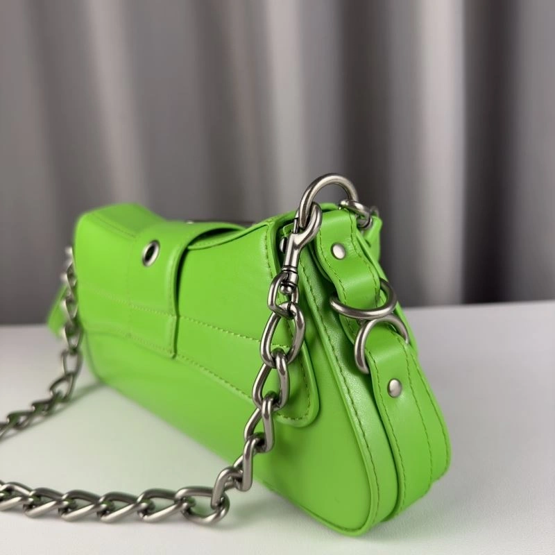 Effortless Balenciaga  Trapezoidal Lindsay Handbag - Vintage Green Charm 75363