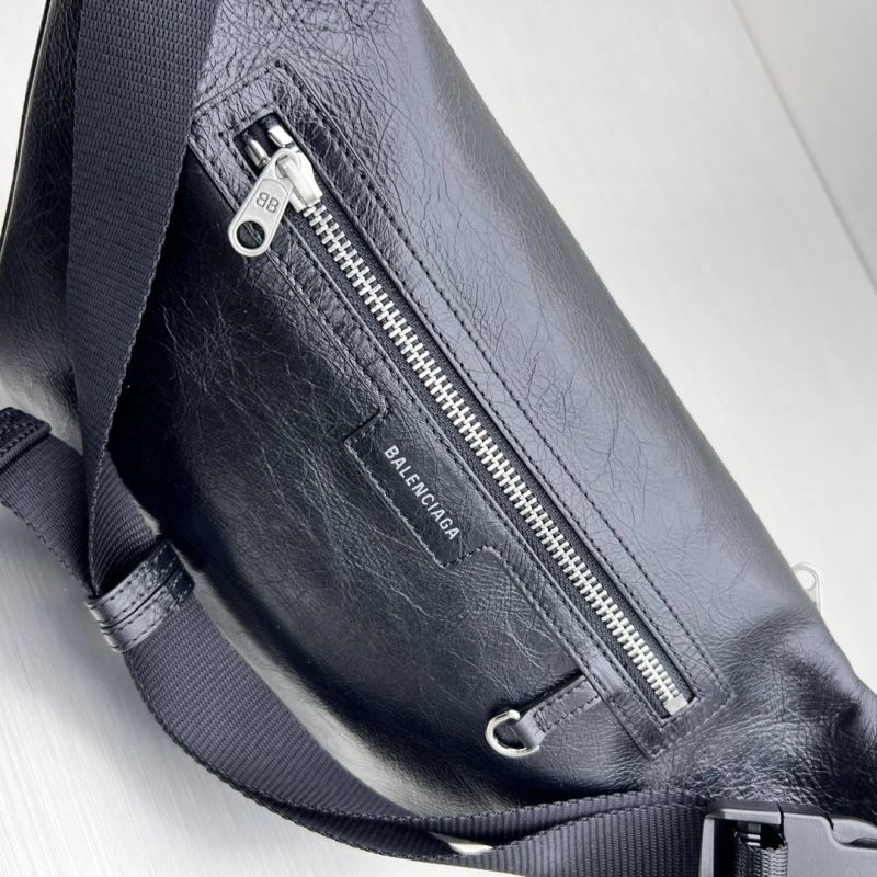 Balenciaga  Black Motorcycle Multi-Pocket Waist Bag for Travel HighPerformance 78547