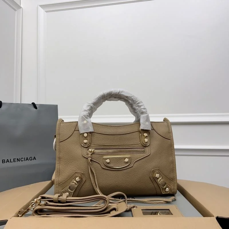 Balenciaga  Goat Leather Motorcycle Bag - Apricot Gold UrbanStyle 38304