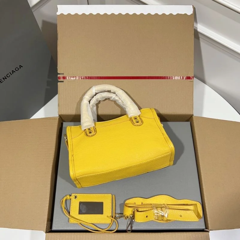 HighQuality Balenciaga  Goat Leather Motorcycle Bag with Gold Buckle 38290