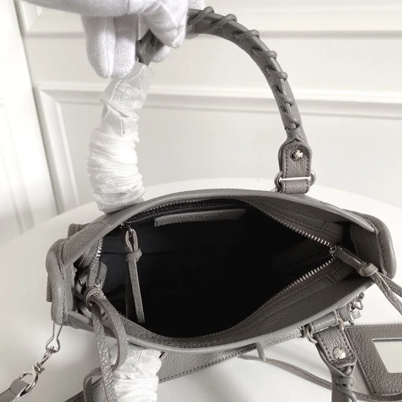 Casual Balenciaga  Italian Goat Leather Motorcycle Bag - Mini 23cm 38320
