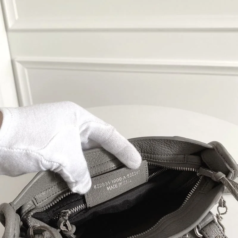 Casual Balenciaga  Italian Goat Leather Motorcycle Bag - Mini 23cm 38320