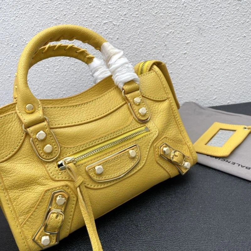 Balenciaga  Medium Motorcycle Bag in Goat Leather ZipUp 72660
