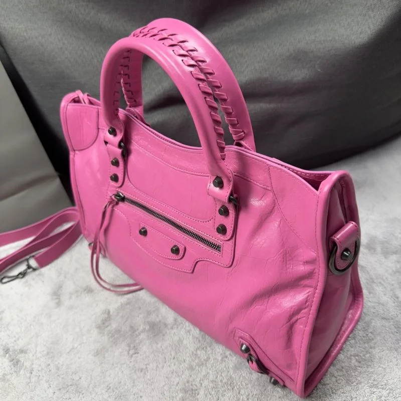 Balenciaga  Motorcycle Bag - Streamlined Elegance Elegant 38267
