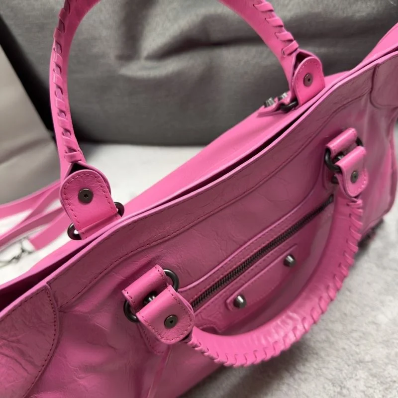 Balenciaga  Motorcycle Bag - Streamlined Elegance Elegant 38267